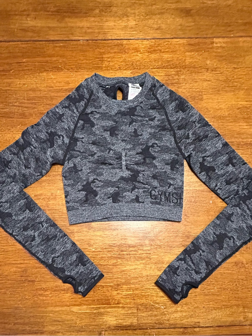 GYMSHARK Adapt Camo Seamless Long Sleeve Crop Top Black & Gray Small